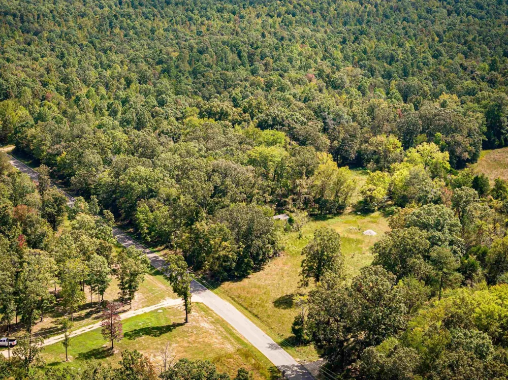 2642 Brodies Landing Rd Parsons, TN 38363