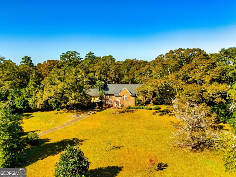 300 Poplar DR Thomaston, GA 30286