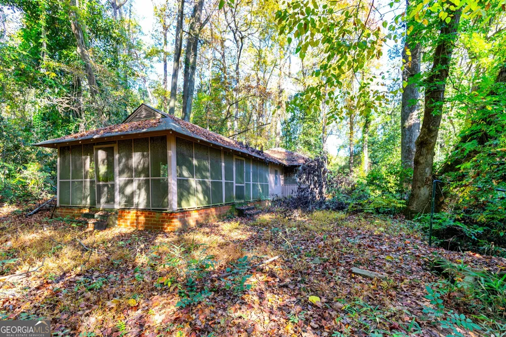 300 Poplar DR Thomaston, GA 30286