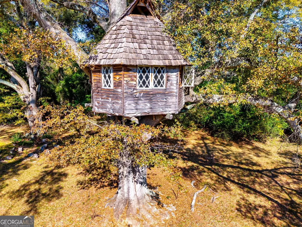 300 Poplar DR Thomaston, GA 30286