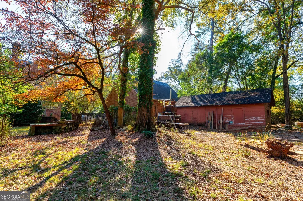 300 Poplar DR Thomaston, GA 30286