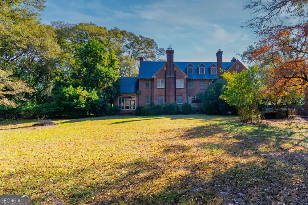 300 Poplar DR Thomaston, GA 30286