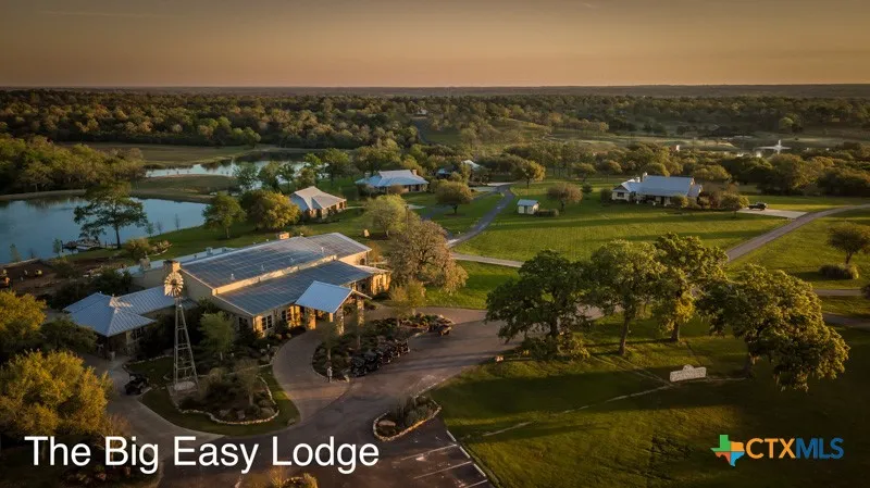 109 Mallard Lane Columbus, TX 78934