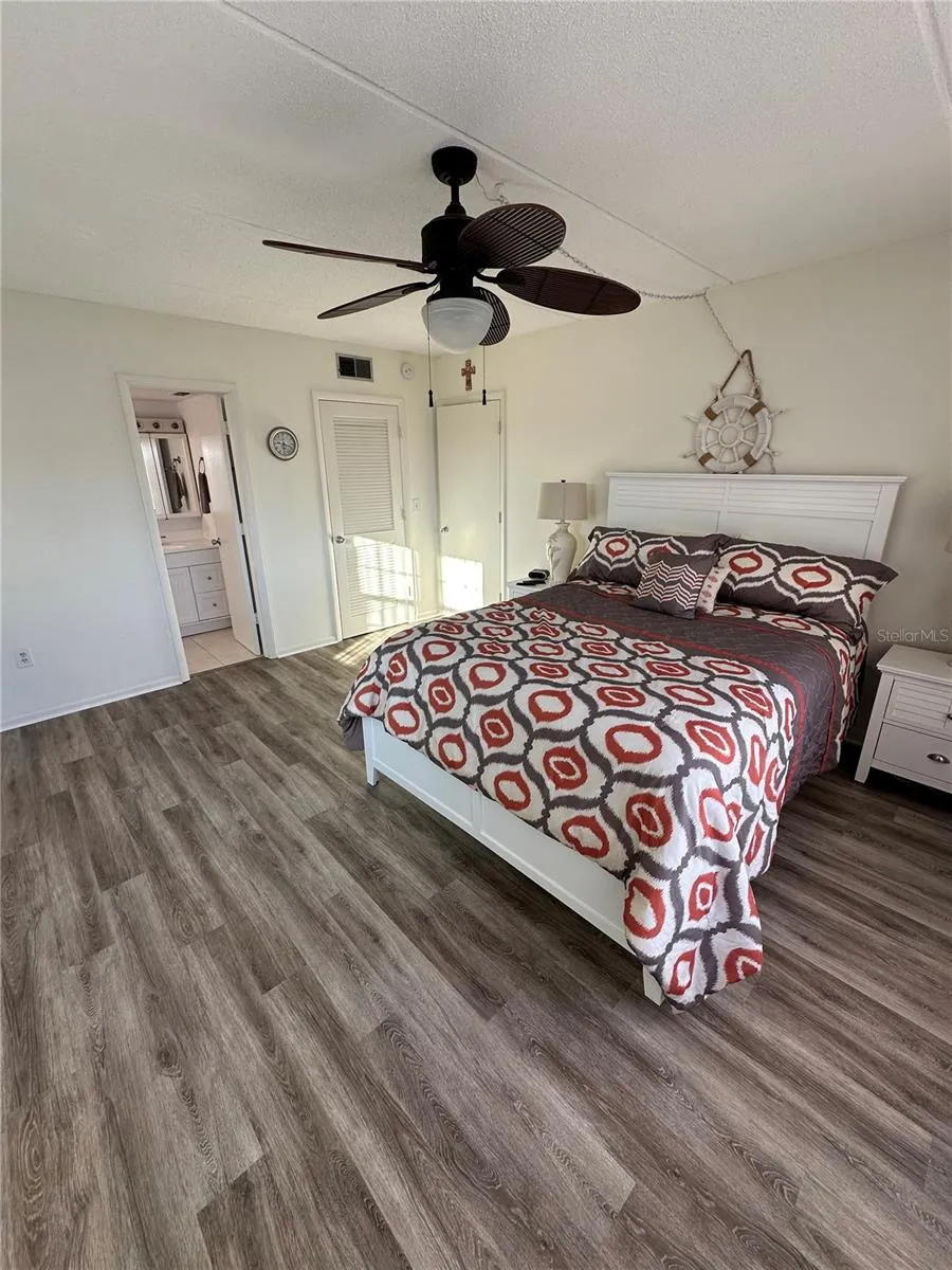 3806 GULF OF MEXICO DRIVE #C202 Longboat Key, FL 34228