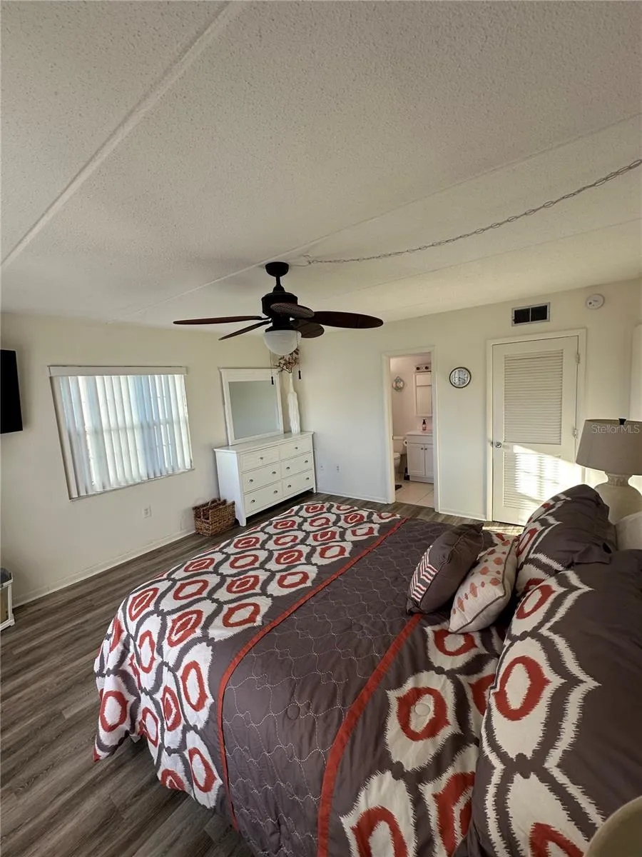 3806 GULF OF MEXICO DRIVE #C202 Longboat Key, FL 34228