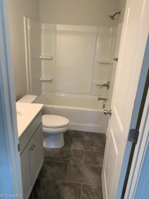 1556 Oakbluffs Drive Colfax, NC 27235