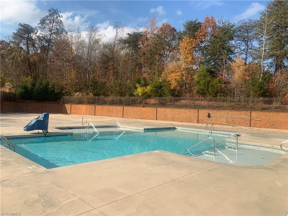 1556 Oakbluffs Drive Colfax, NC 27235