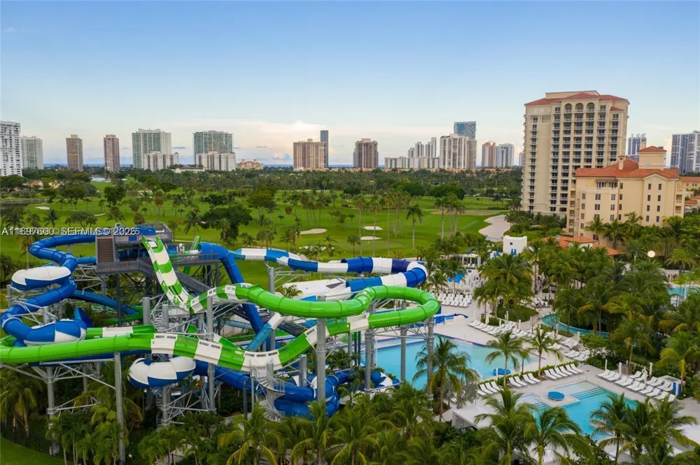 800 Parkview Dr #708 Hallandale Beach, FL 33009