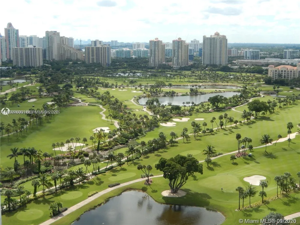 800 Parkview Dr #708 Hallandale Beach, FL 33009