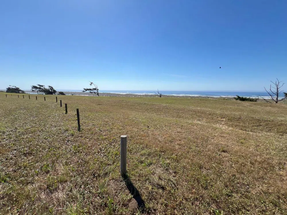 3002 Sandpointe Drive Mckinleyville, CA 95519