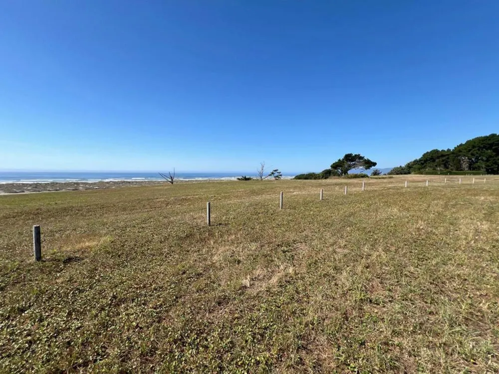 3002 Sandpointe Drive Mckinleyville, CA 95519
