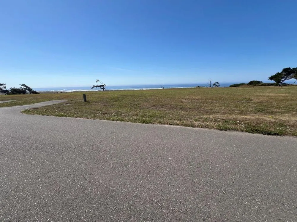 3002 Sandpointe Drive Mckinleyville, CA 95519