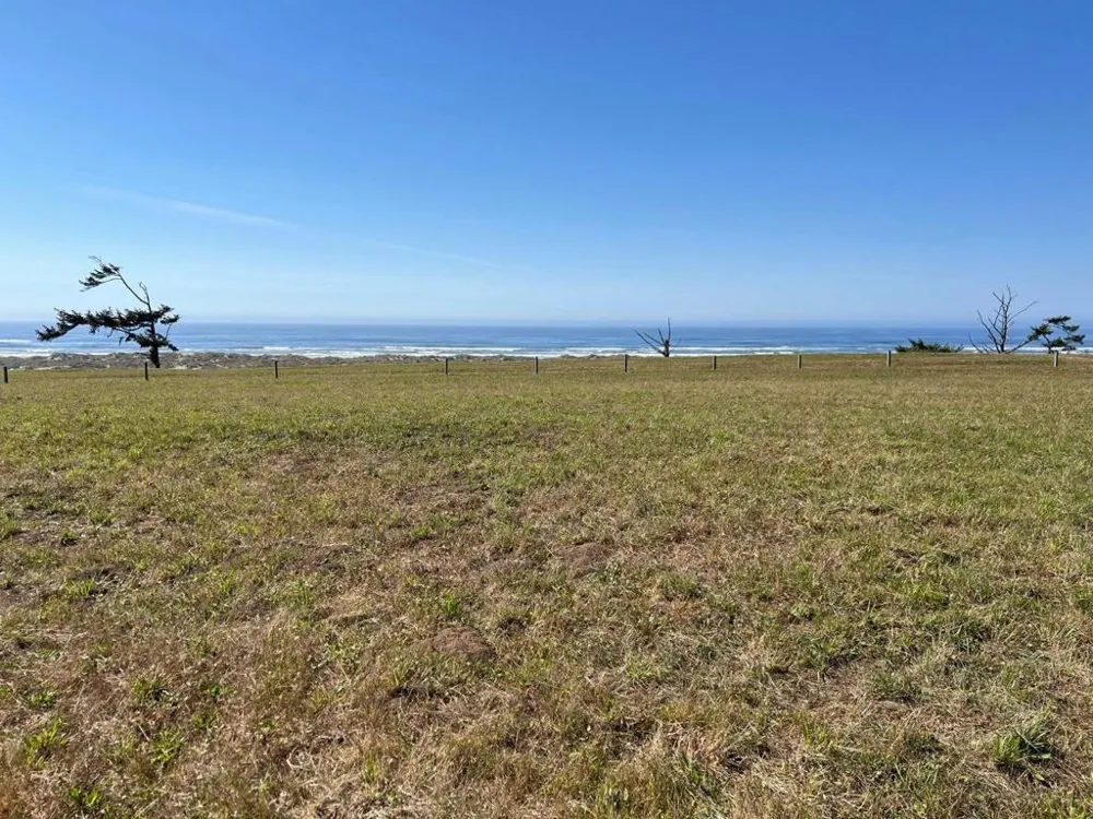 3002 Sandpointe Drive Mckinleyville, CA 95519