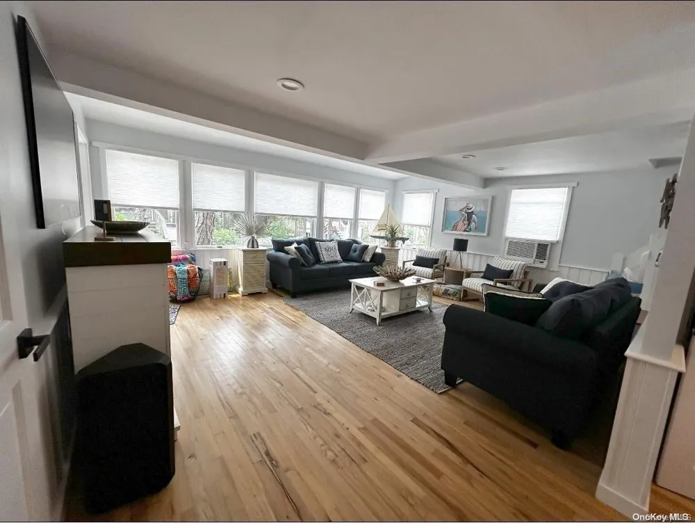 415 Dehnhoff Walk Ocean Beach, NY 11770