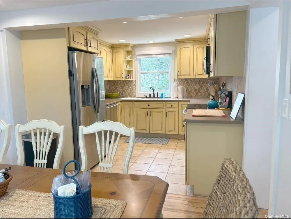 415 Dehnhoff Walk Ocean Beach, NY 11770