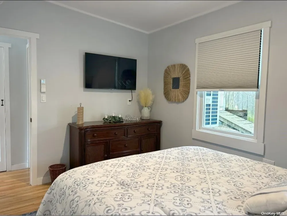 415 Dehnhoff Walk Ocean Beach, NY 11770