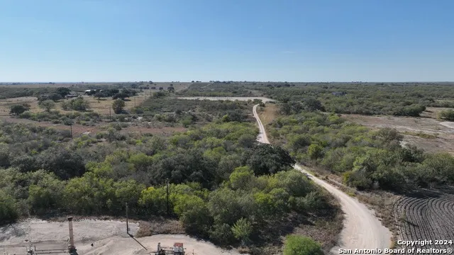 171 ACRES Highway 80 Gillett, TX 78116