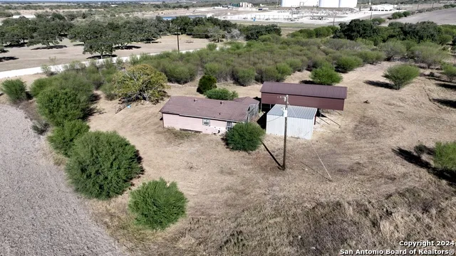 171 ACRES Highway 80 Gillett, TX 78116