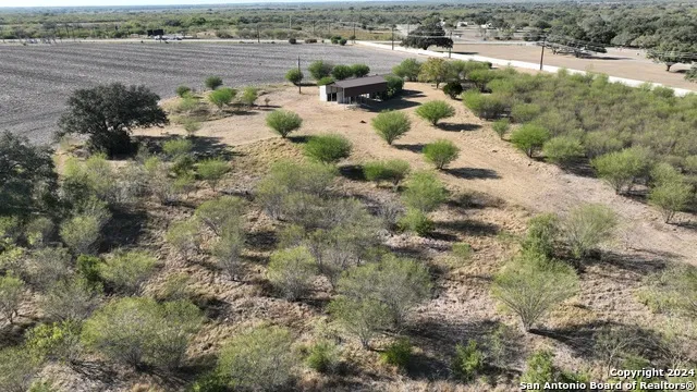 171 ACRES Highway 80 Gillett, TX 78116