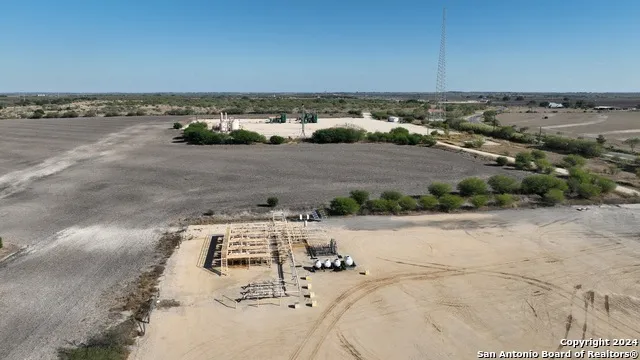 171 ACRES Highway 80 Gillett, TX 78116