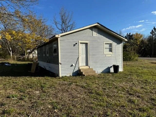 621 E FM 64 Highway Ladonia, TX 75449
