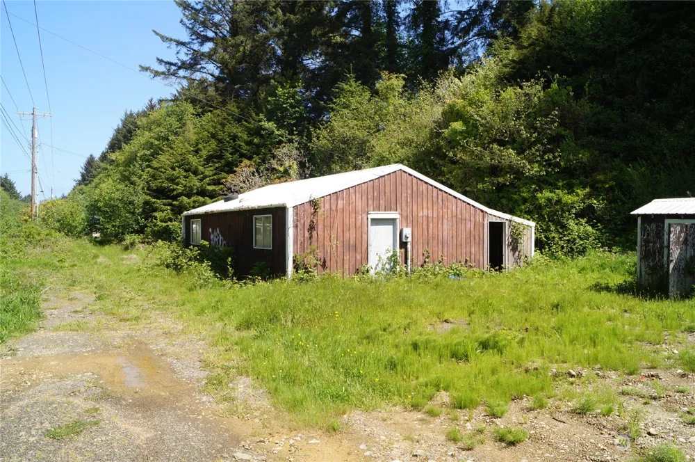2724 State Route 109 Ocean City, WA 98569