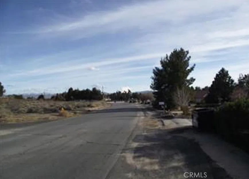 Mandan Shasta Apple Valley, CA 92307