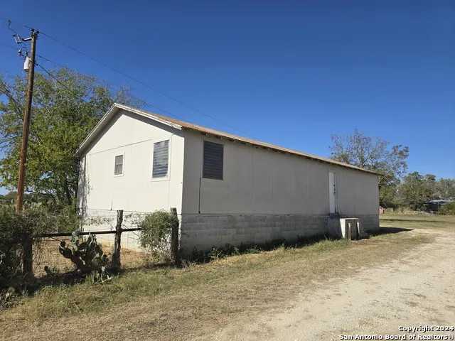 0 County Road 664 Devine, TX 78016