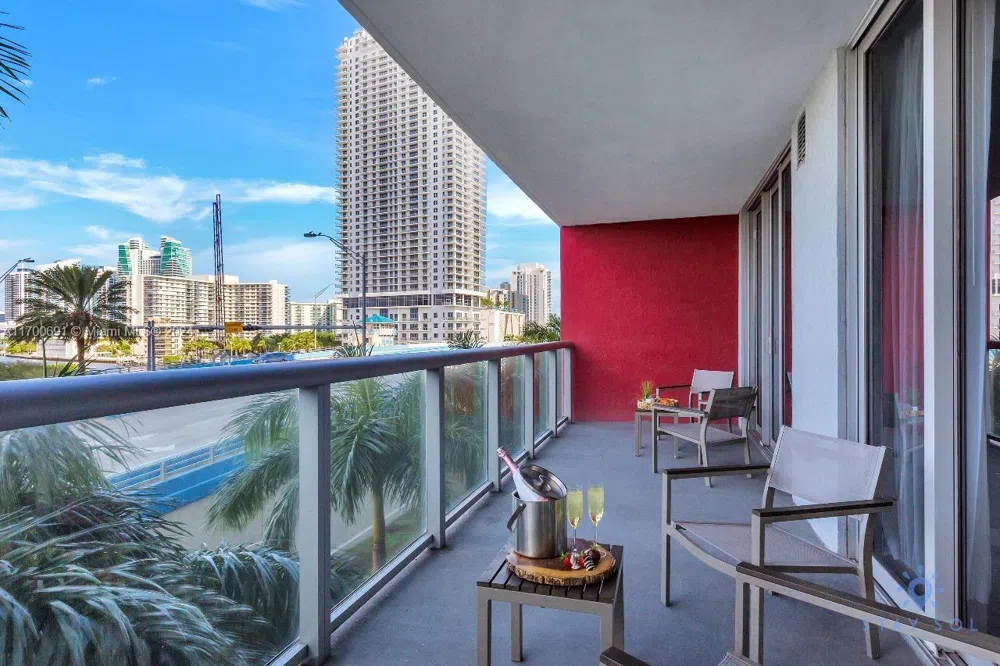 2602 E Hallandale Beach Blvd #R508 Hallandale Beach, FL 33009