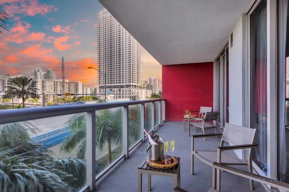 2602 E Hallandale Beach Blvd #R508 Hallandale Beach, FL 33009