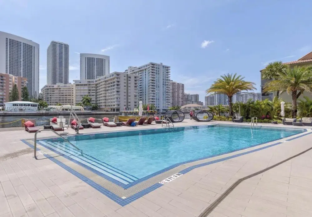 2602 E Hallandale Beach Blvd #R508 Hallandale Beach, FL 33009