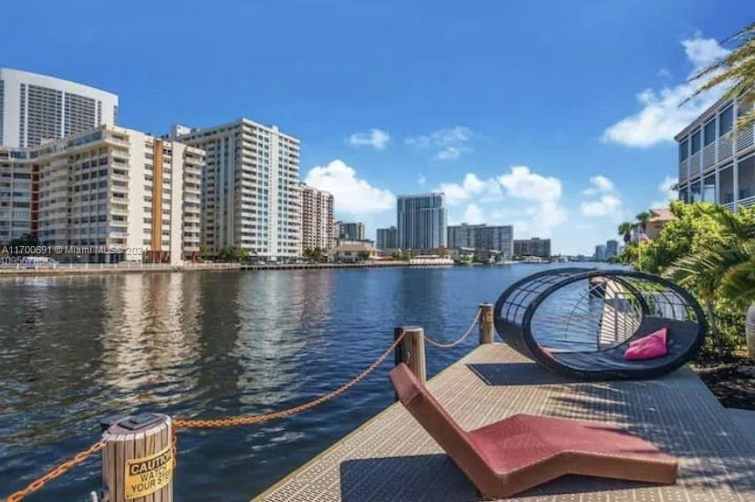 2602 E Hallandale Beach Blvd #R508 Hallandale Beach, FL 33009