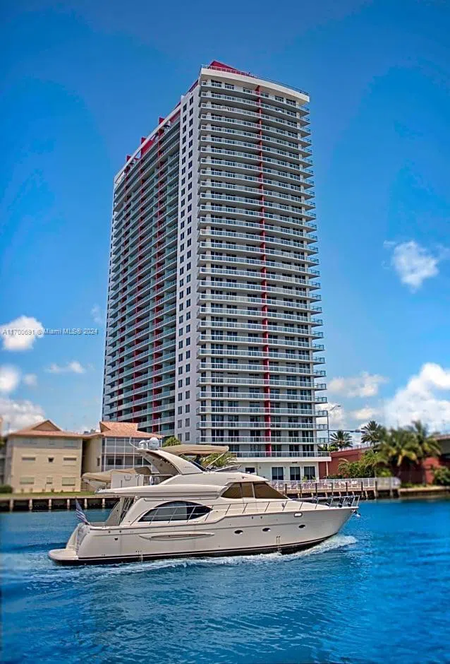 2602 E Hallandale Beach Blvd #R508 Hallandale Beach, FL 33009