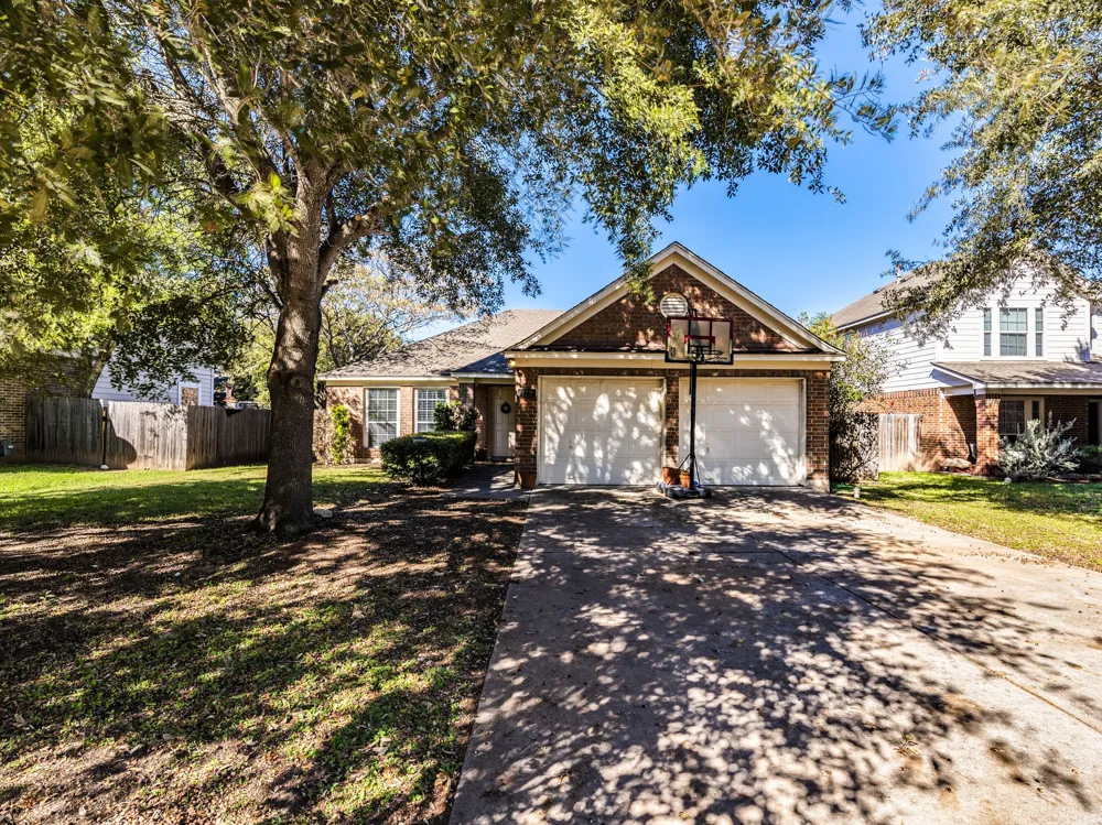 172 Winter Street Kyle, TX 78640