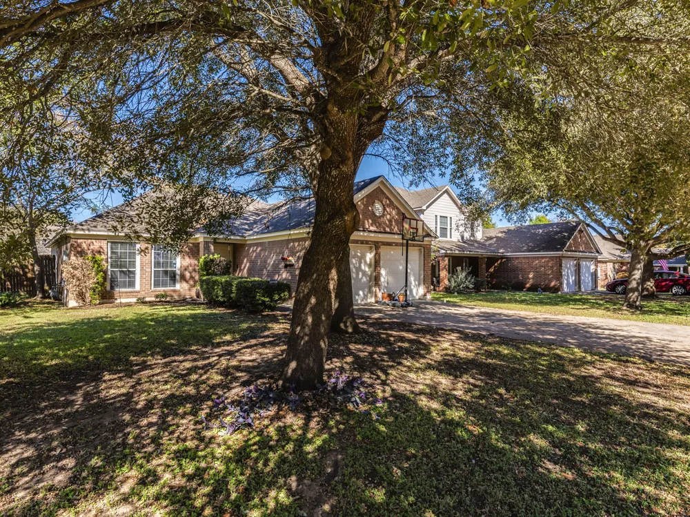 172 Winter Street Kyle, TX 78640