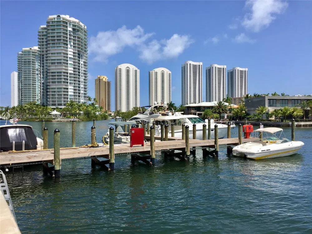 400 Sunny Isles Blvd UL-7 Sunny Isles Beach, FL 33160