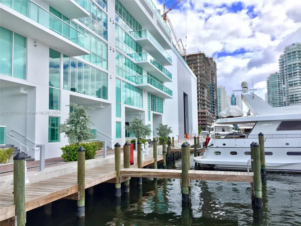 400 Sunny Isles Blvd UL-7 Sunny Isles Beach, FL 33160