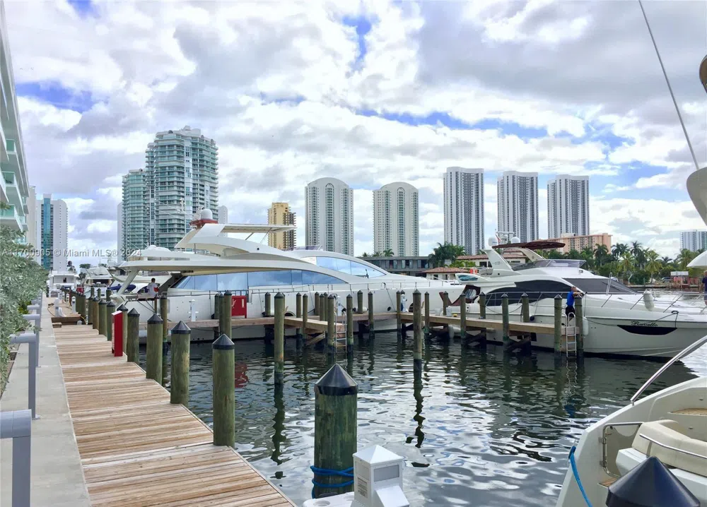 400 Sunny Isles Blvd UL-7 Sunny Isles Beach, FL 33160