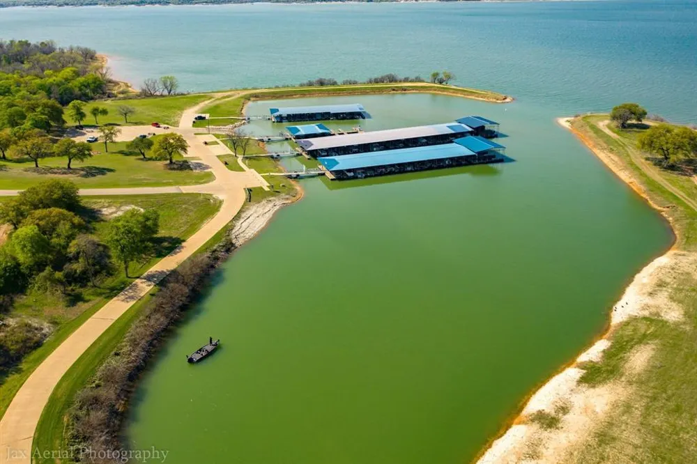 27070 Stonewood Drive Whitney, TX 76692