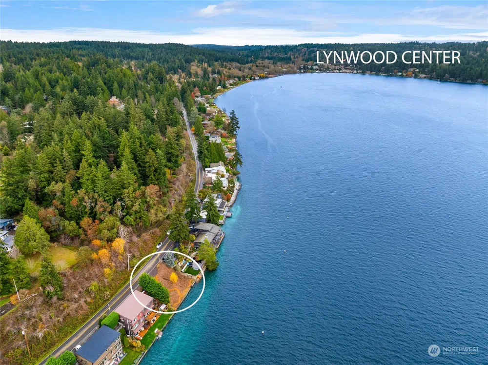 3356 Point White Drive NE Bainbridge Island, WA 98110