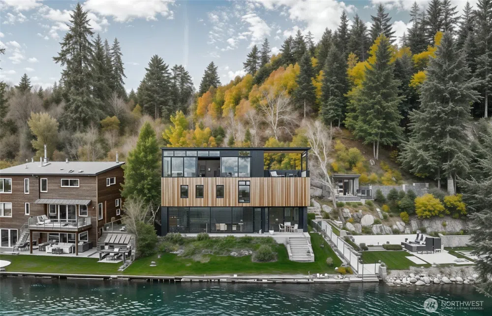 3356 Point White Drive NE Bainbridge Island, WA 98110