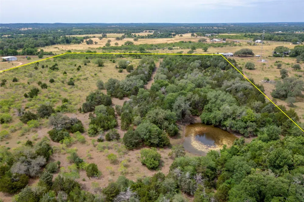 1931 Watterson Road Red Rock, TX 78662