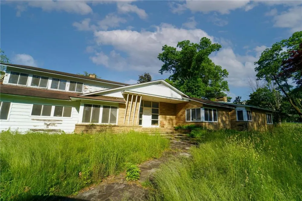 1178 Arrowhead Road Ellenville, NY 12428