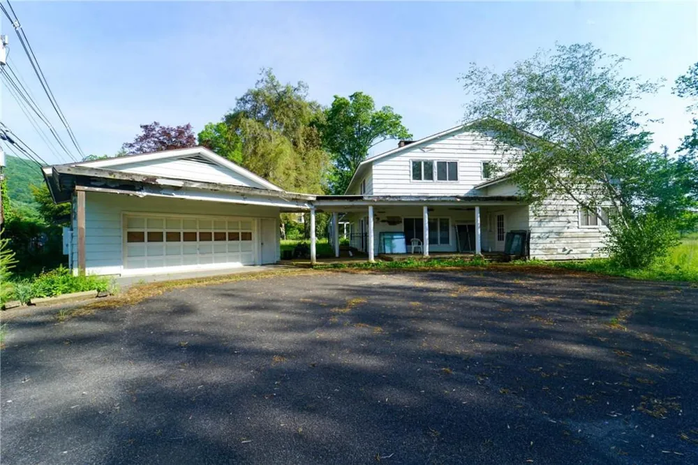 1178 Arrowhead Road Ellenville, NY 12428