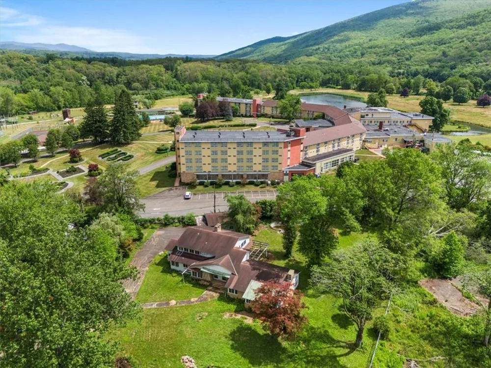 1178 Arrowhead Road Ellenville, NY 12428