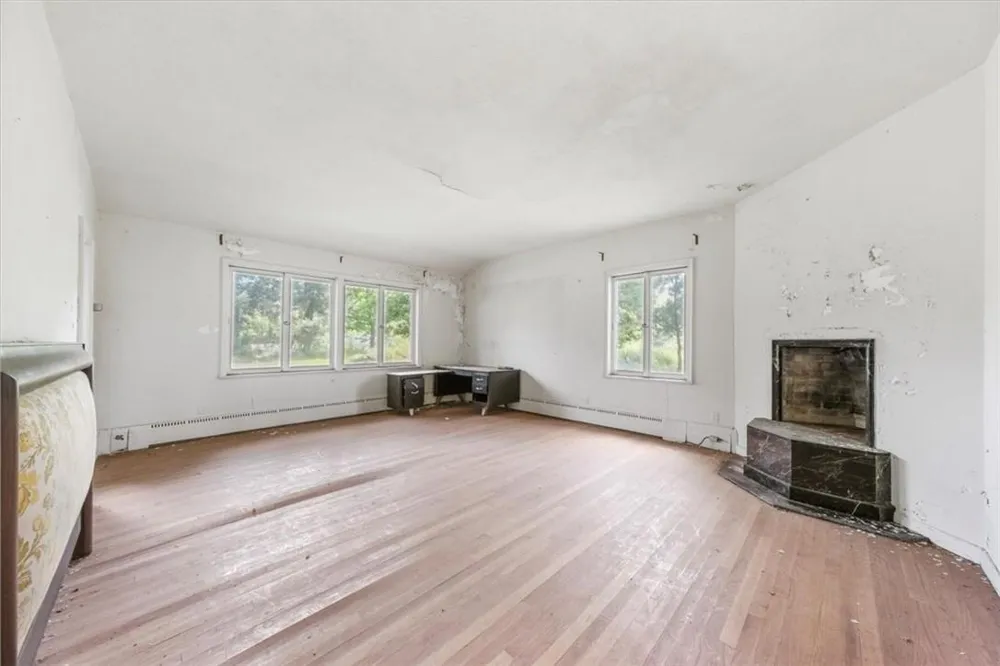 1178 Arrowhead Road Ellenville, NY 12428