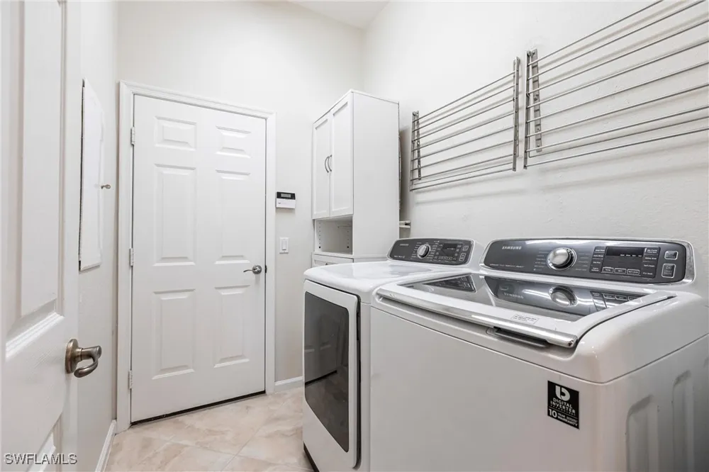 Lakeview Isle Court Fort Myers, FL 33905