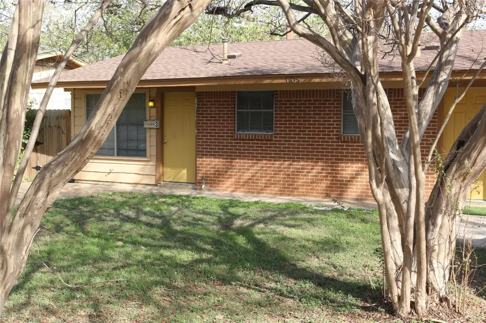 1705 Walnut Street #3 Georgetown, TX 78626