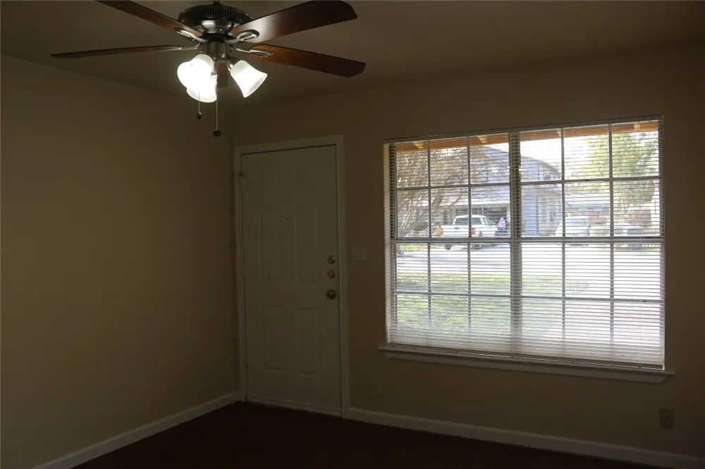 1705 Walnut Street #3 Georgetown, TX 78626