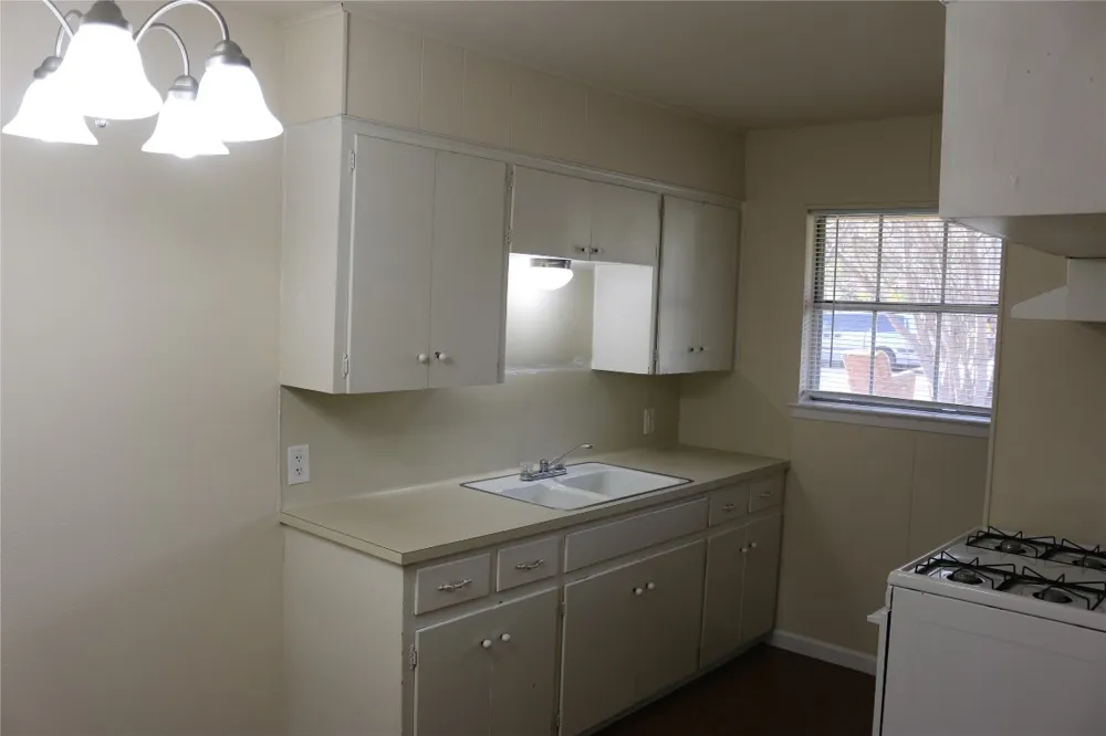 1705 Walnut Street #3 Georgetown, TX 78626